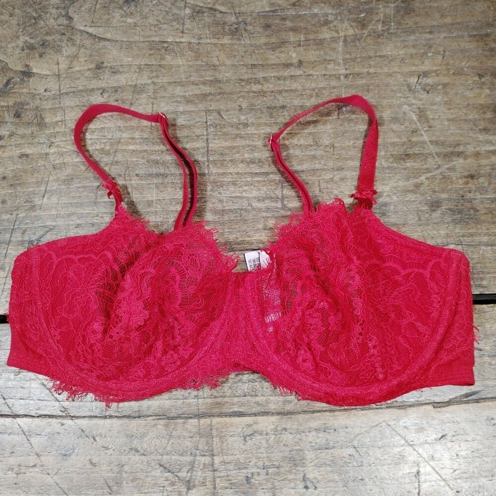 Victoria Secret Bra 38C Dream Angels Pushup No Padding Red Lace Underwire